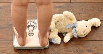 Copertina di Covid, il 35% dei pazienti in età pediatrica è obeso. “Nella popolazione infantile aumentato l’indice di massa corporeo”