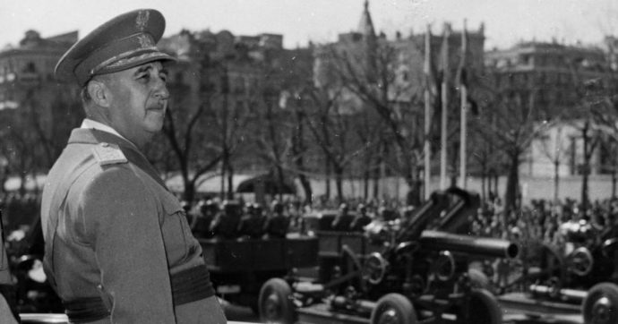 Francisco Franco, ok della Corte suprema di Spagna a spostamento dei resti del dittatore