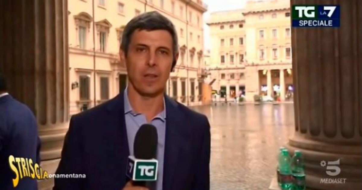 Paolo Celata, “furto” in diretta durante il collegamento con Enrico Mentana: ecco cosa è successo