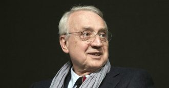 Copertina di Flores d’Arcais contro Habermas: per una filosofia del finito e una democrazia radicale