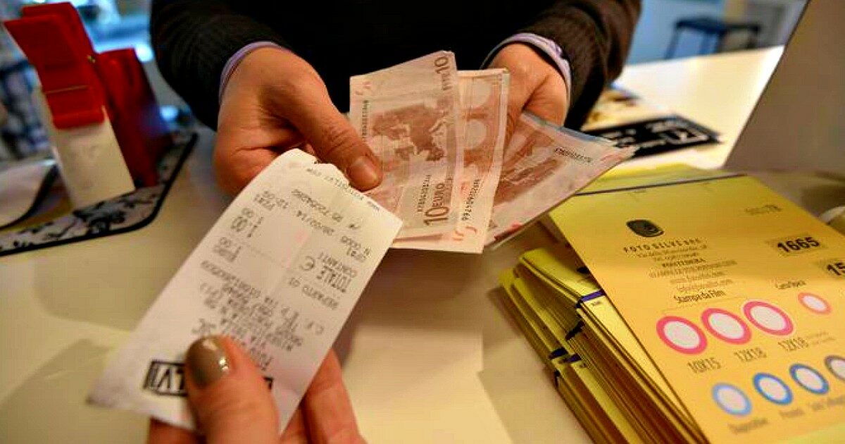 “Sono stata umiliata a un appuntamento al buio. Ho dovuto pagare io il conto perché il ragazzo è scomparso con una scusa”: lo sfogo su Reddit