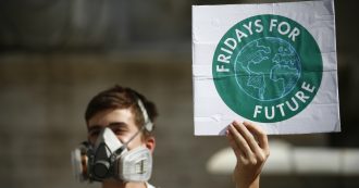 Copertina di Clima, ai giovani dico che la rivoluzione verde parte dal disprezzo dell’ipocrisia dei potenti