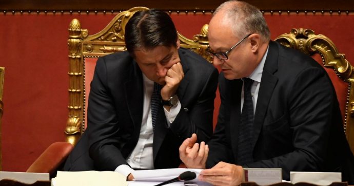 Copertina di Carcere agli evasori, i dubbi del Pd (e i paletti di Renzi)