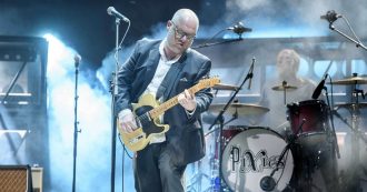 Copertina di Pixies, in nove punti la commistione perfetta di una grande band