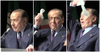 Copertina di Berlusconi e la barzelletta su night club, tassisti ed escort: “È fondamentale saperla”