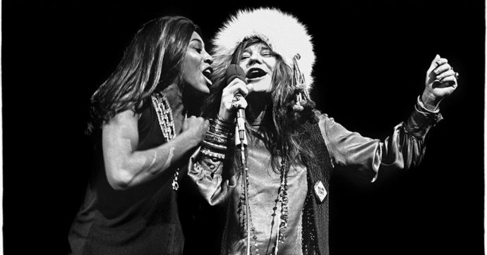 “Woodstock e altri, Cinquanta foto di pace, amore e musica”: apre a Firenze una mostra per ricordare il rock del 1969