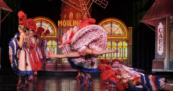 I 130 anni (mai) di solitudine del Moulin Rouge di Parigi