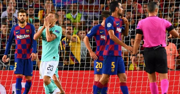 Champions League, Barcellona-Inter 2-1: non bastano il gol di Lautaro e un gran primo tempo. Suarez condanna i nerazzurri