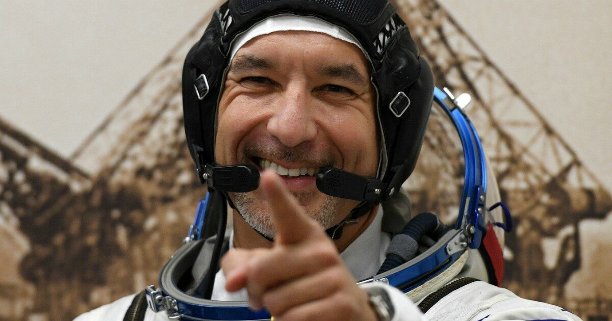 “Marte? Gli astronauti ci arriverebbero con lo scheletro di un novantenne. In sei mesi le ossa subirebbero un depauperamento del 25%”: parla Luca Parmitano “Marte? Gli astronauti ci arriverebbero con lo scheletro di un novantenne. In sei mesi le ossa subirebbero un depauperamento del 25%”: parla Luca Parmitano