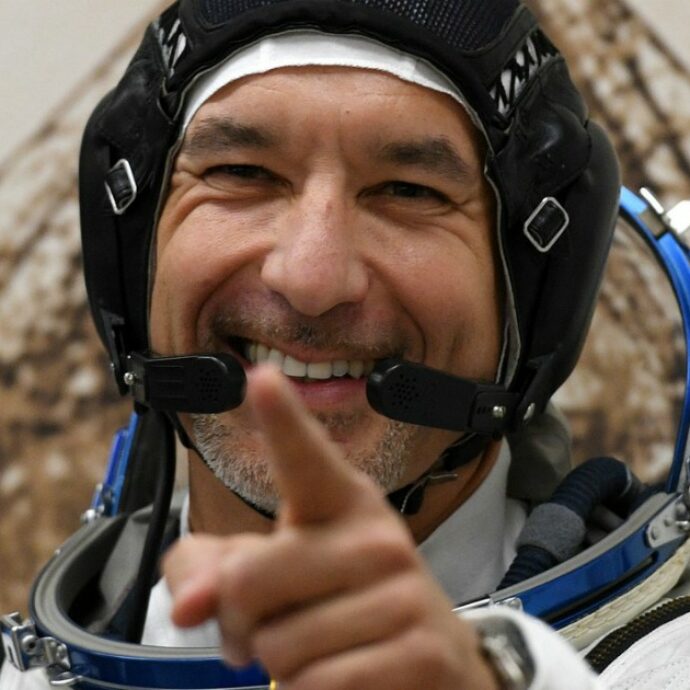 “Marte? Gli astronauti ci arriverebbero con lo scheletro di un novantenne. In sei mesi le ossa subirebbero un depauperamento del 25%”: parla Luca Parmitano
