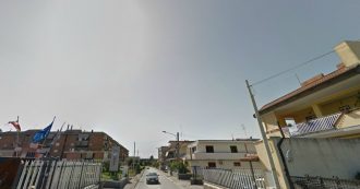 Copertina di Napoli, due persone trovate morte in casa a Castello di Cisterna. Ipotesi omicidio-suicidio