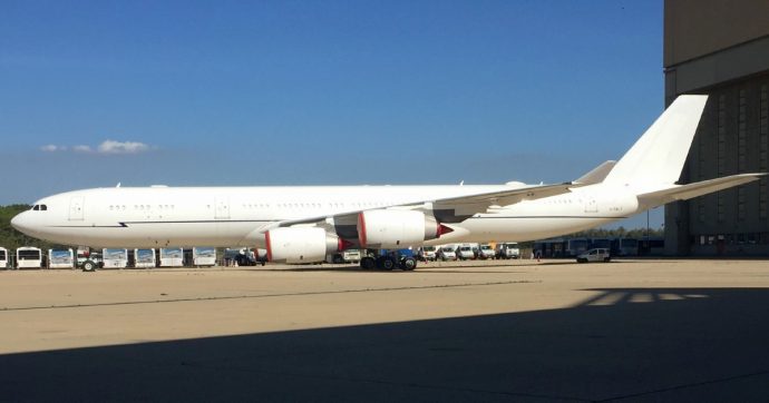 Il triste balletto tra gli hangar e adesso l’abbandono totale