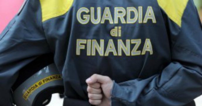 Roma, fatture false per derubare anziani “incapaci di intendere e volere”: arrestati un avvocato e un imprenditore