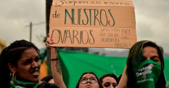 Copertina di Diritto all’aborto: migliaia di donne per le strade dell’America Latina, dove interrompere una gravidanza può costare il carcere