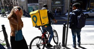 Copertina di Torino, rider ferma ladro di biciclette ma l’algoritmo lo punisce: declassato nella classifica da cui dipendono turni e guadagni