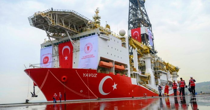 Cipro, Turchia manda due navi a cercare gas e petrolio al largo di Nicosia in un’area concessa all’Eni. Nuove frizioni dopo il blocco del 2018