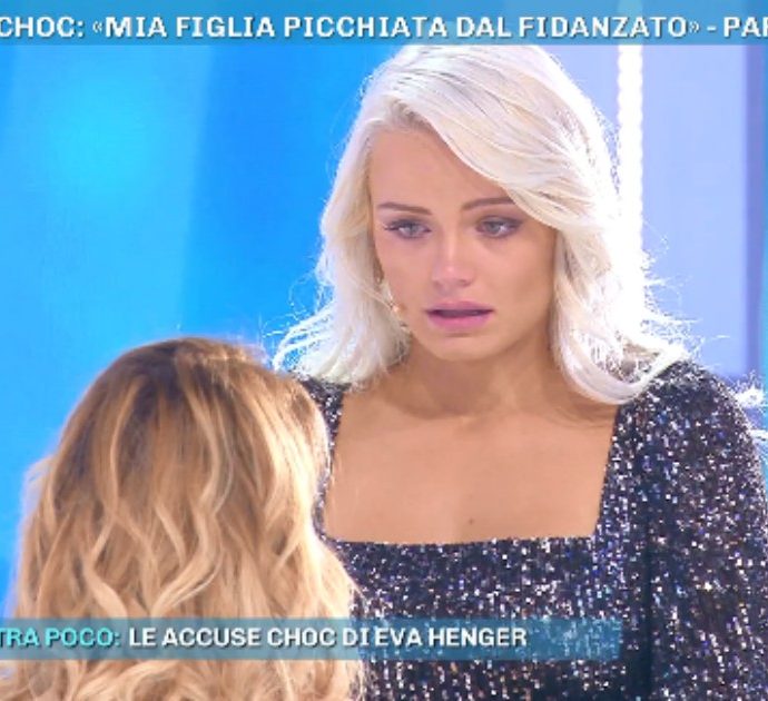 Live Non è la D’Urso, Mercedesz Henger: “Riccardo Schicchi non era mio padre biologico”