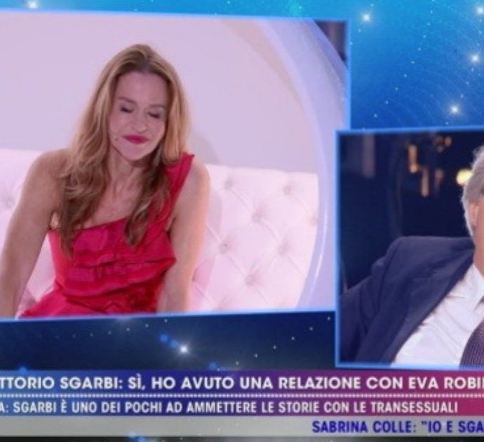 Vittorio Sgarbi: “Io e Eva Robins’ abbiamo avuto un rapporto a tre con una donna famosissima, ora morta”