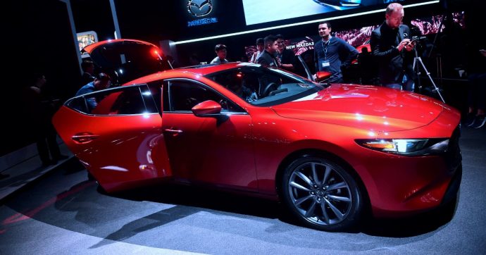 Mazda3 Skyactiv-X, così riduco la C02