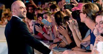 Copertina di “Saviano, eri un compagno e adesso sei un borghese”