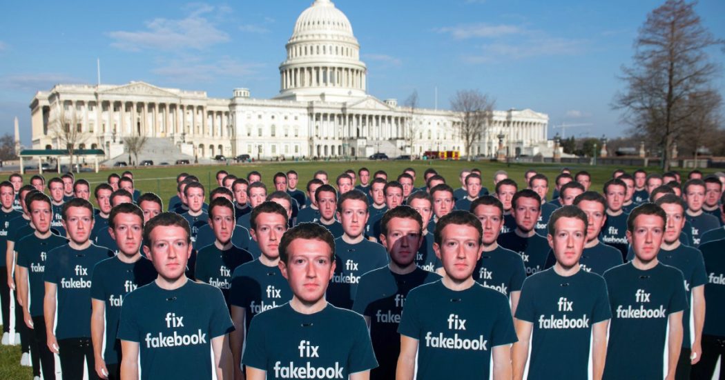 Per salvare la democrazia va smantellato Facebook Per salvare la democrazia va smantellato Facebook
