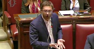 Copertina di Taglio parlamentari, Colletti (M5s): “Non posso votare a favore, il dibattito è stato surreale. Meno senatori saranno più esposti alle lobby”