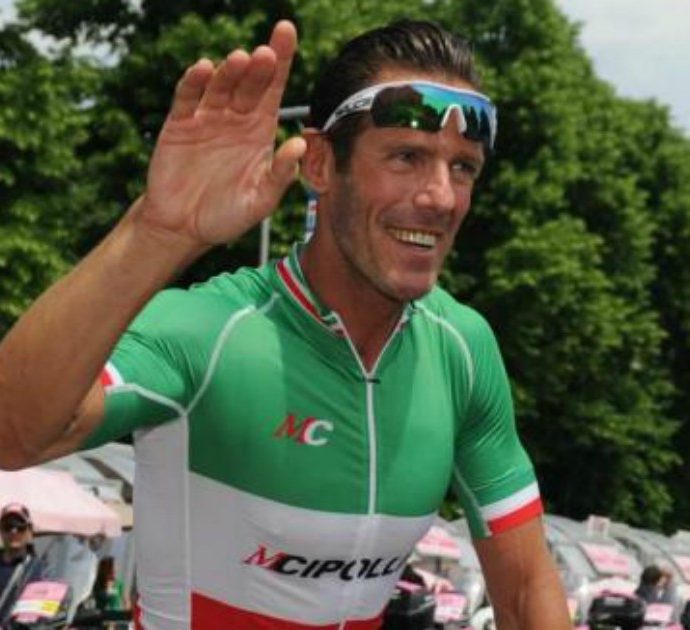 Mario Cipollini, la moglie dell’ex campione di ciclismo: “Mi puntò una pistola carica alla testa durante una lite”