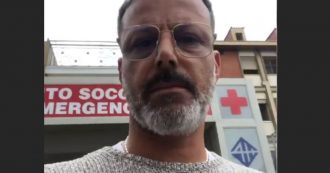 Copertina di Kikò Nalli al pronto soccorso: “Mi hanno spaccato la testa urlando brutte frasi a me e Barbara D’Urso”