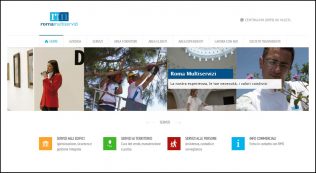 Copertina di Rifiuti Roma, stipendio tagliato del 30% ai lavoratori della Multiservizi dopo servizio delle Iene su presunta frode nella raccolta