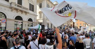 Copertina di La vigilia della festa tra assenze, polemiche e due fumate nere