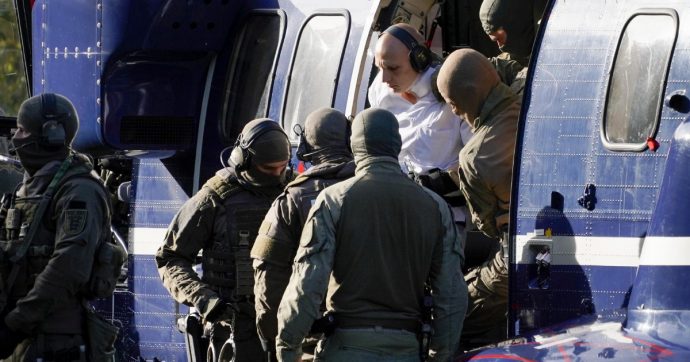 Il manifesto online e il bonus per uccidere