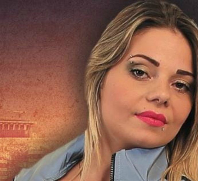 Agatina Arena, la cantante neomelodica incide un disco con i soldi del reddito di cittadinanza: denunciata per truffa aggravata