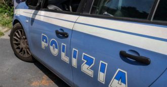 Copertina di Genova, scontro tra scooter e volante della polizia: morto 25enne. Poliziotto indagato