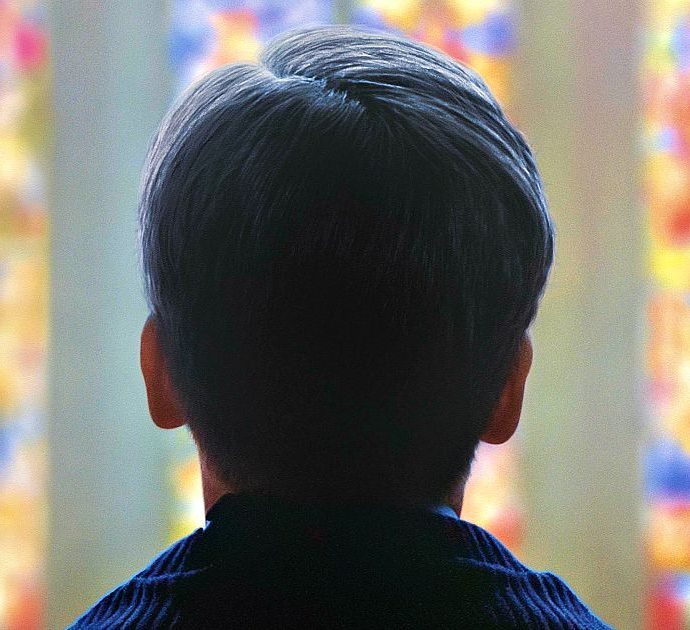 Grazie a Dio, Francois Ozon filma un piccolo film antispettacolare per disvelare tutto l’orrore della pedofilia