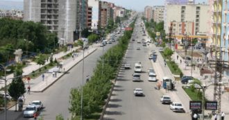 Copertina di Ecco cosa succede se cerchi Batman in Turchia su Google Maps (vietato ai minori)