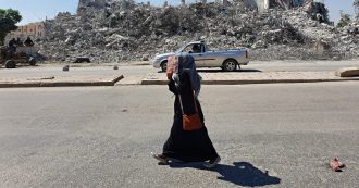 Copertina di Siria, Raqqa due anni dopo la liberazione. Al calare del sole torna l’incubo dell’Isis