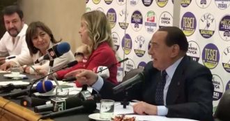 Copertina di Regionali Umbria, l’appello Berlusconi: “Il 27 tutti a votare, chiamate anche gli ex fidanzati”