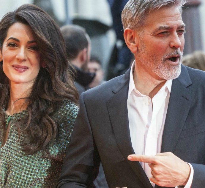George Clooney e Amal festeggiano i 20 anni di Villa Oleandra sul lago di Como e invitano una coppia di sconosciuti estratta a sorte