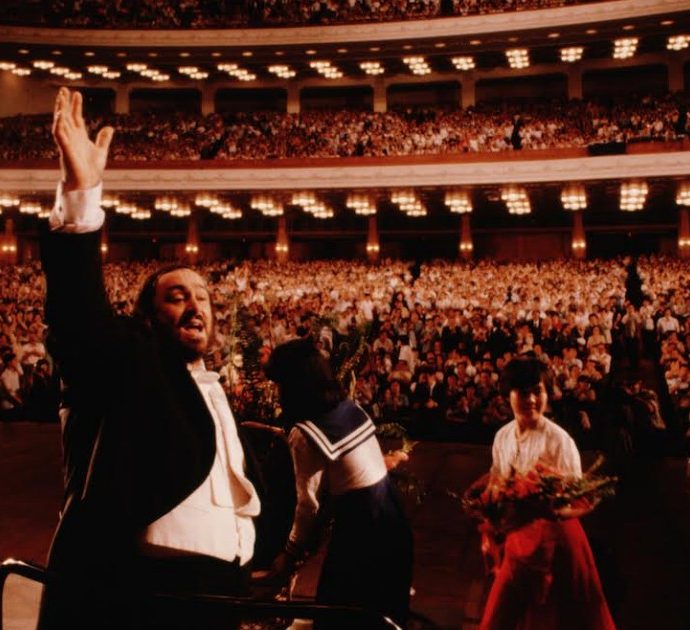 Pavarotti, il nuovo documentario di Ron Howard offre un ritratto umanissimo e grandioso del Maestro