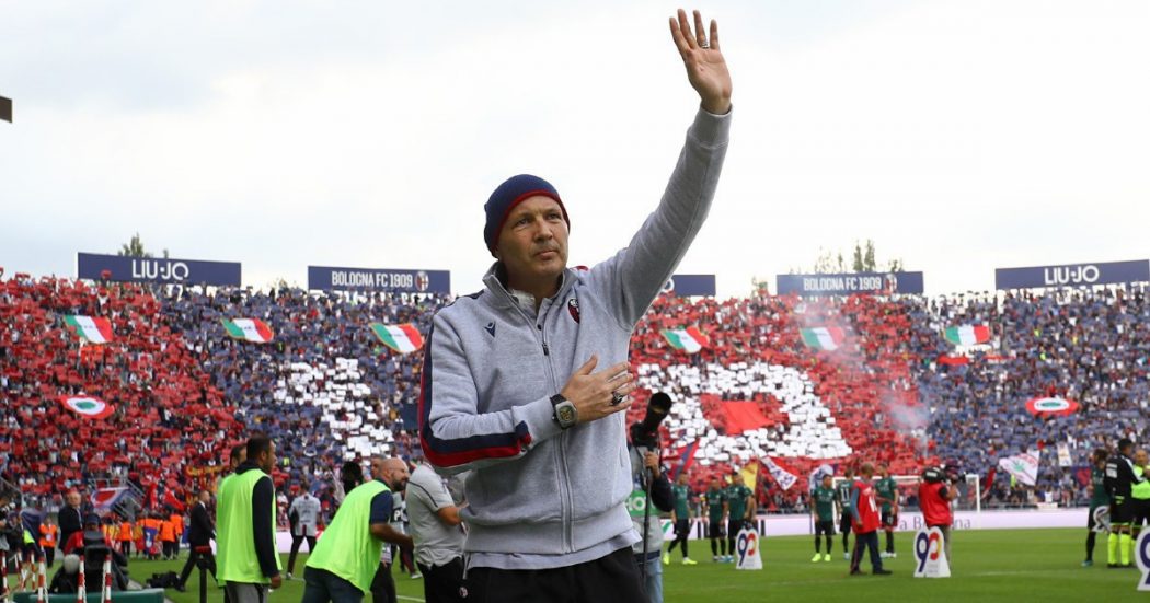 Il senso di Bologna per Sinisa – “Il suo coraggio ha contagiato il nostro strano popolo” Il senso di Bologna per Sinisa – “Il suo coraggio ha contagiato il nostro strano popolo”