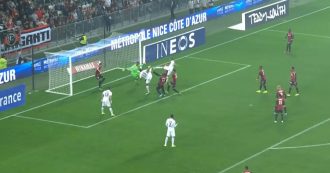 Copertina di Il portiere è una saracinesca, parate da urlo contro il Paris Saint-Germain: salva i pali tre volte