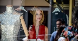 Copertina di Laurea da influencer: tutta teoria e retta salata. Silenzio al ministero