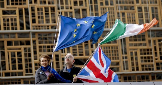 La Brexit ha riacceso la miccia dell’unificazione irlandese. E Bruxelles rischia di alimentarla