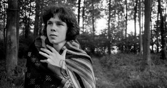 Copertina di “Poor boy” Nick: quella “Luna rosa” se lo portò via