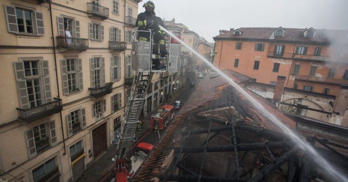 “Cavallerizza, il rogo si poteva evitare”
