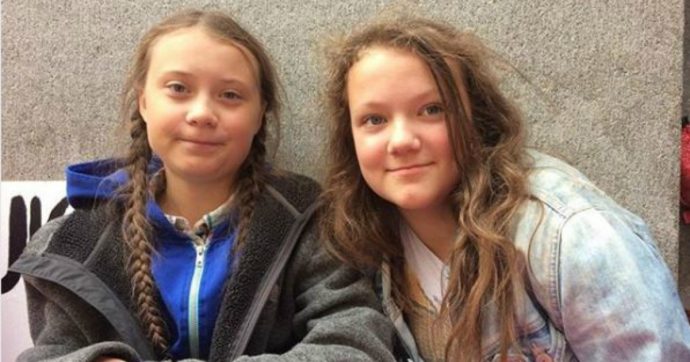 Greta Thunberg: “Mia sorella Bea è vittima di mobbing. Sostenetela, è la mia migliore amica”
