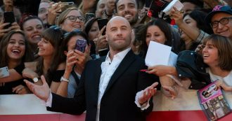 Copertina di John Travolta: “Richard Gere deve il suo successo ai film che io ho rifiutato”