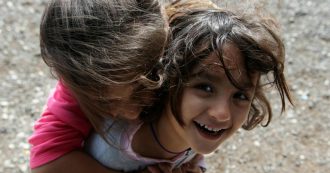 Copertina di Aumentano i minori in povertà, quali sono le questioni su cui occorre intervenire subito