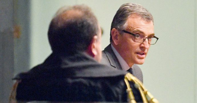 Omissioni su Etruria e Chigi costano il posto al pm Rossi