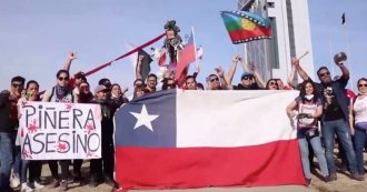 Copertina di Cile, annunciato rimpasto di governo. Manifestanti ancora in piazza: “Dimissioni e nuova Costituzione”